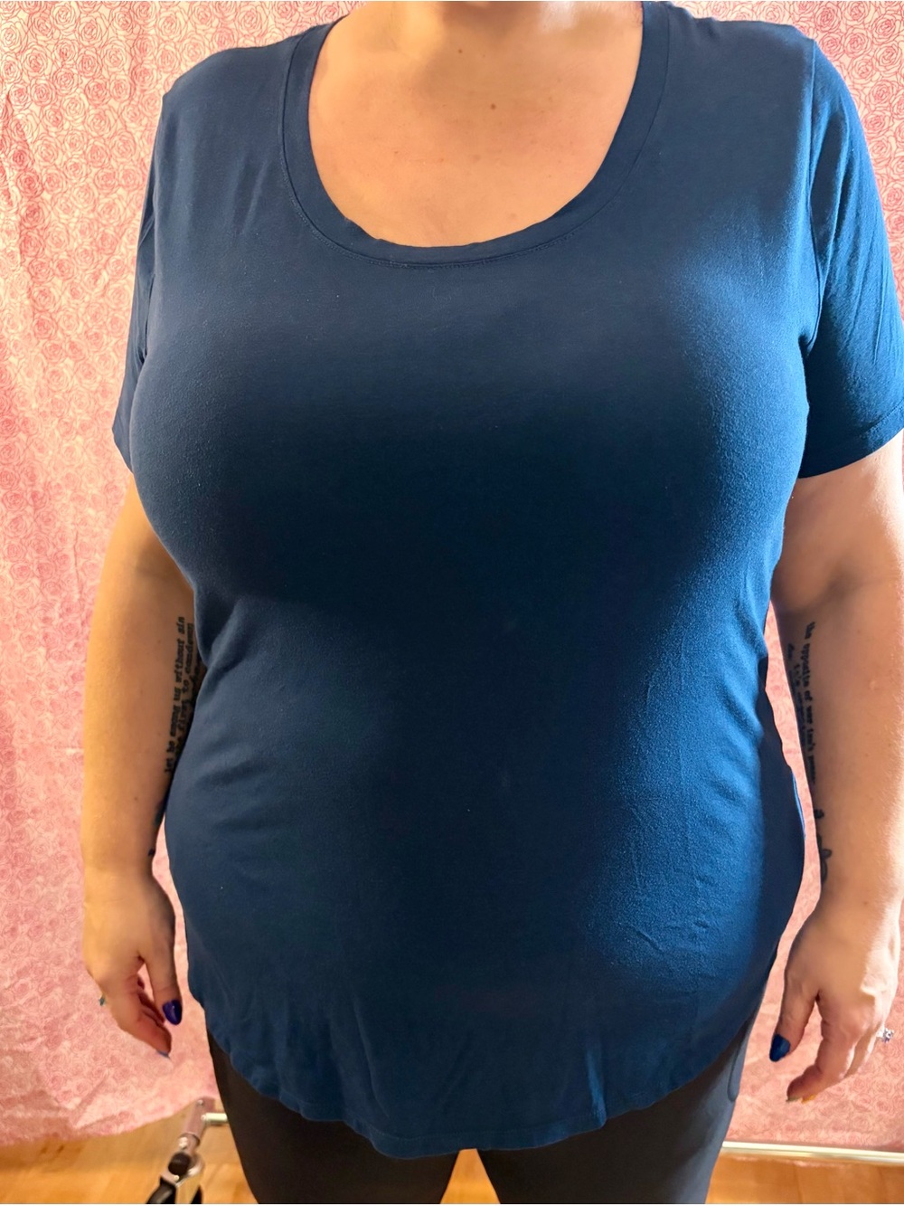3/$15 Ava & Viv Navy/Dark Teal Scoop Neck Short Sleeve Tee